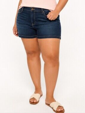 NWT Lane Bryant Signature Fit Flex Magic Waistband Mid Rise Denim Shorts 38/40